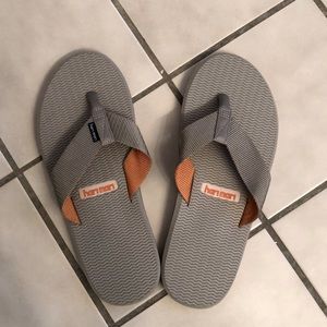 Hari Mari flip-flops NWOT (Mens 9m), grey & orange